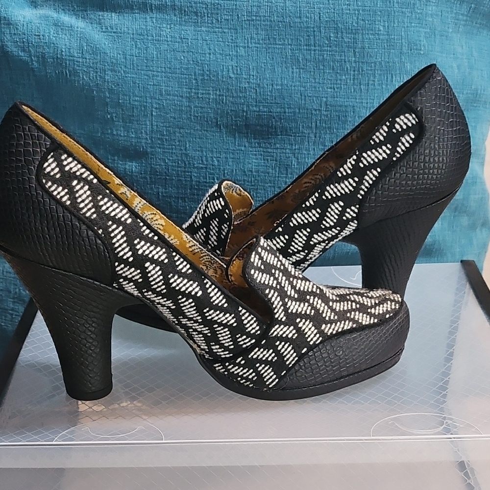 Ruby Shoo Black & White Woven Pattern Platform He… - image 1